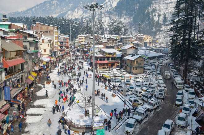 Publicise Manali carnival outside Himachal to lure tourists, say hoteliers