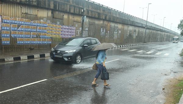 Heavy rain lashes Odisha as remnants of cyclone Jawad near coast