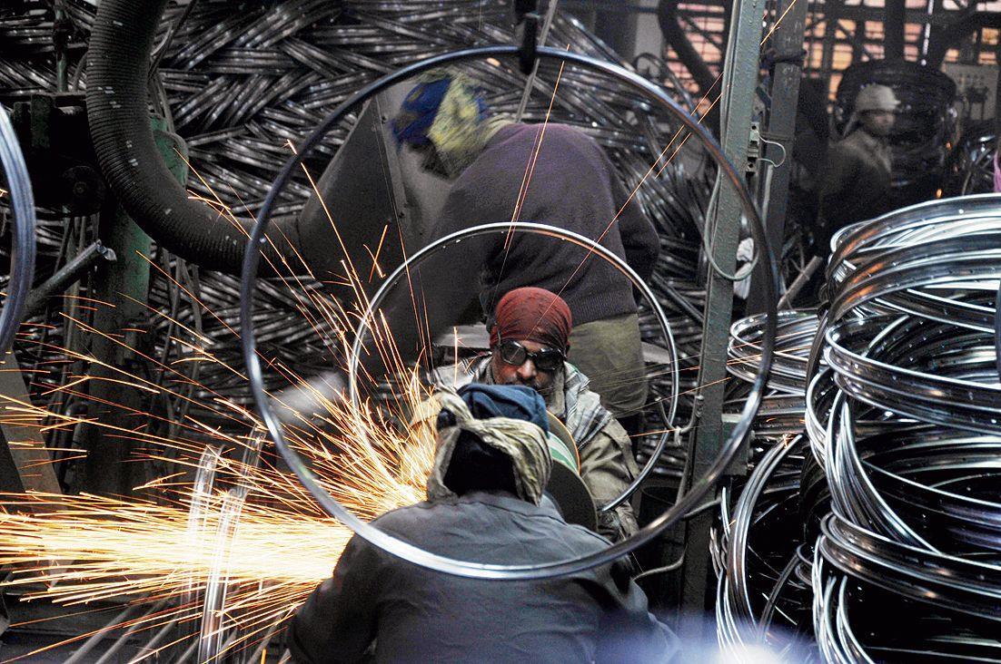 7.5%  spurt in output of eight core sectors