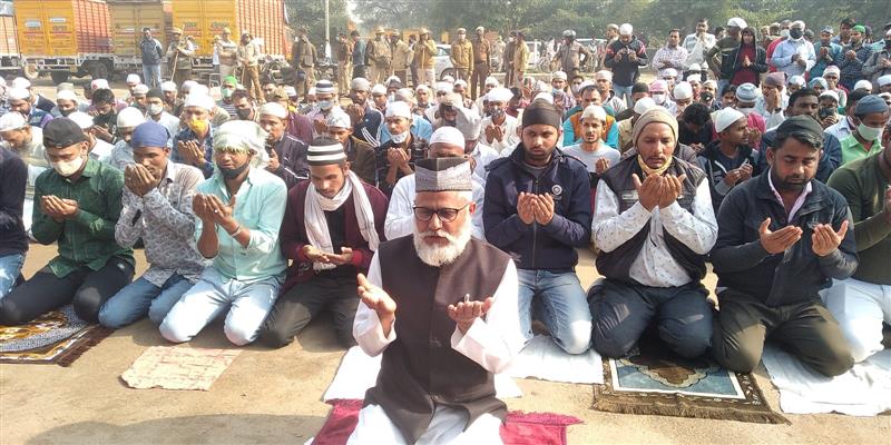 Right-wingers lead namaz disruption in Gurugram; 20 detained