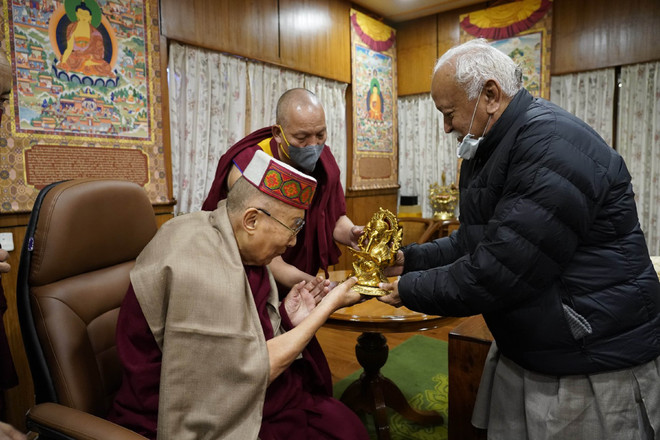 RSS chief Mohan Bhagwat meets Dalai Lama in McLeodganj