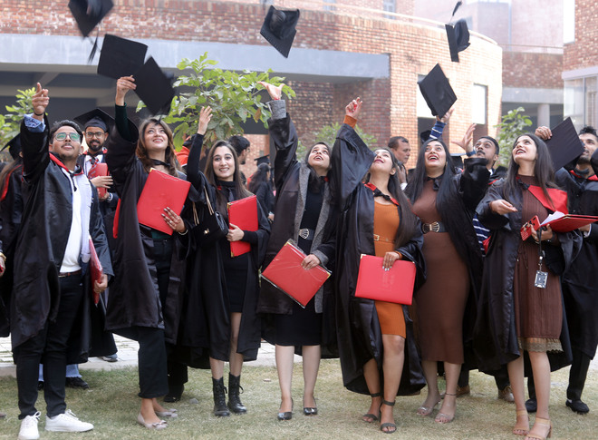 1,552 get degrees at Chandigarh University