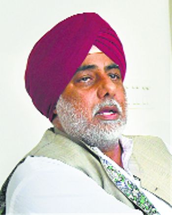 Clear cases of jobs to kin of deceased farmers, Punjab minister tells DCs