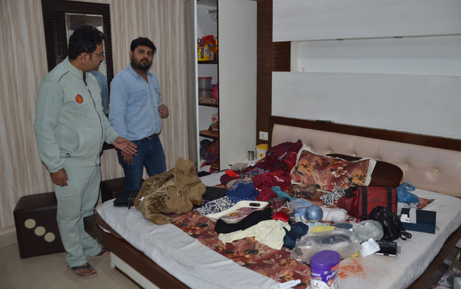Thieves strike at bizman?s house, steal valuables worth Rs20 lakh