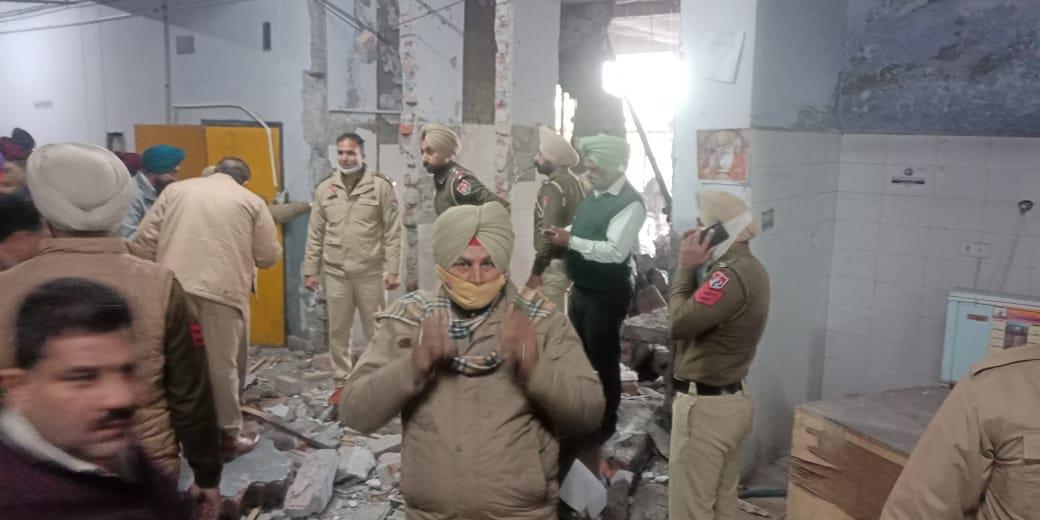 Ludhiana blast: 'Fearing building collapse, we rushed out'