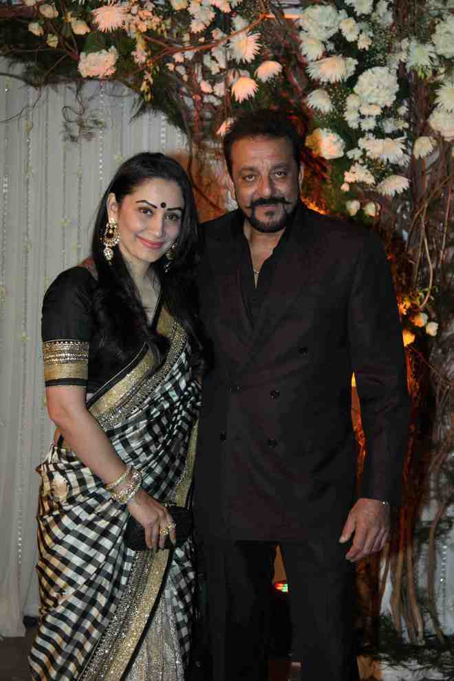 Sanjay Dutt pens adorable wedding anniversary note to wife Maanayata: Love you even more now