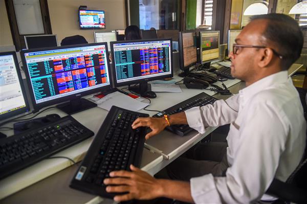 Sensex sheds 379 points; Nifty ends below 15,200