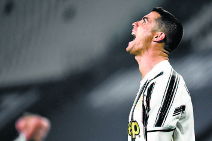 Cristiano Ronaldo double gives Juventus 3-0 win