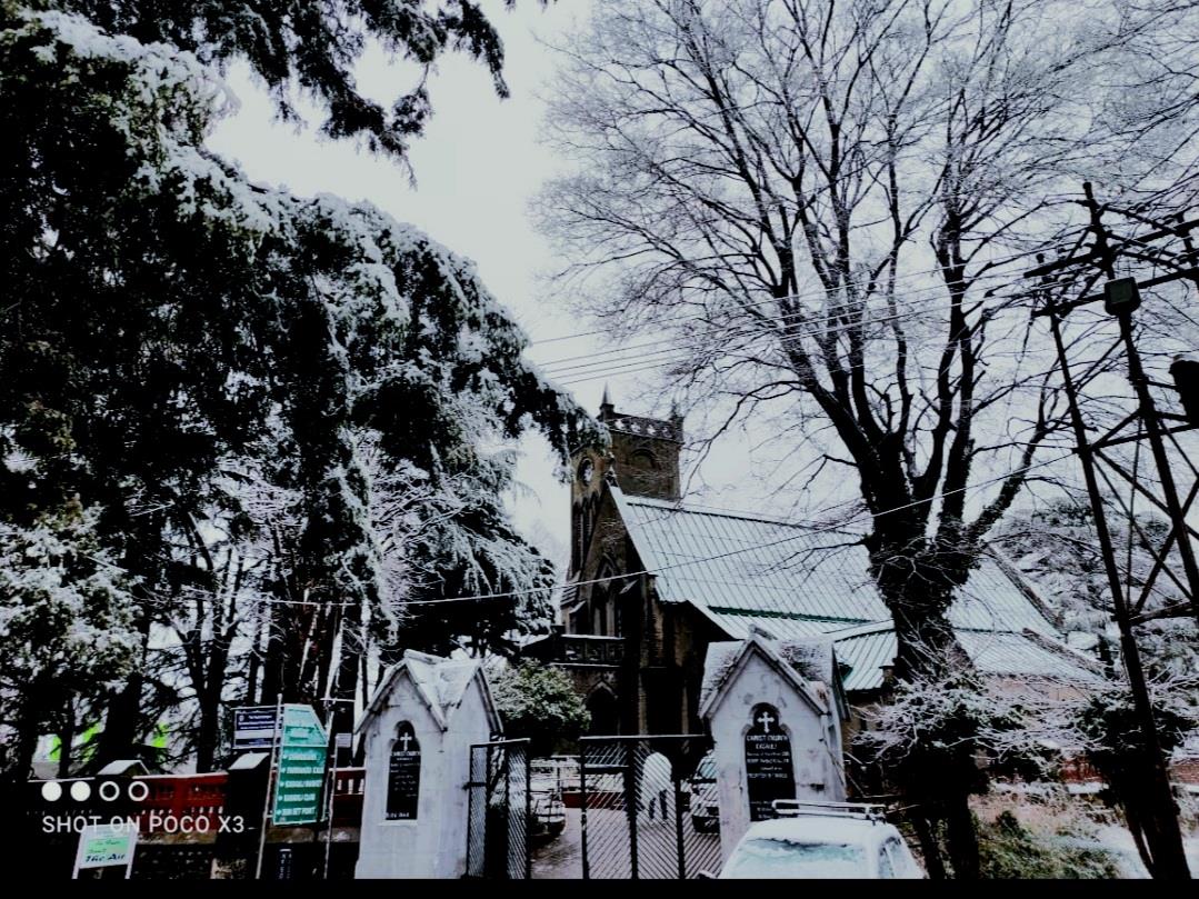 Kasauli and Dagshai in Himachal Pradesh on Thursday received season's first snowfall. Follow PTC News for more updates... 