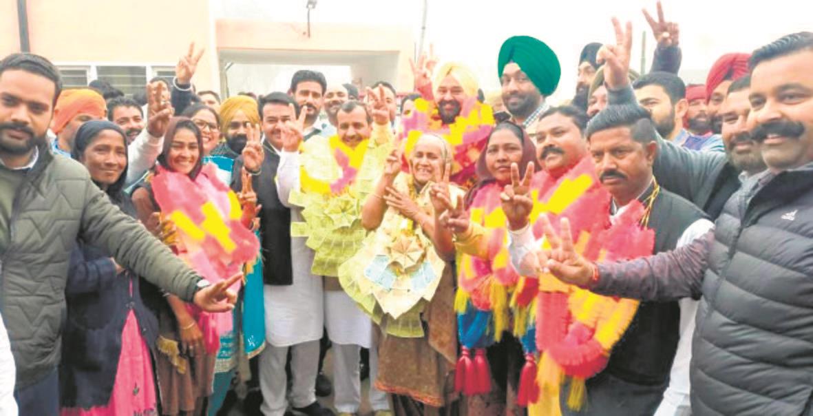 Cong wrests Ferozepur from BJP