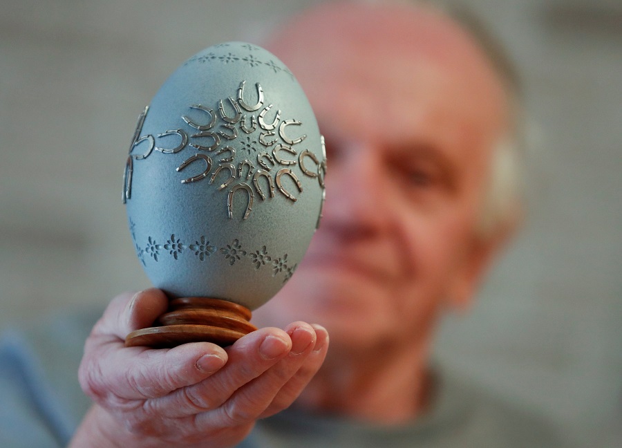 Egg-shoeing in focus for Easter as Hungarian craftsman keeps tradition alive