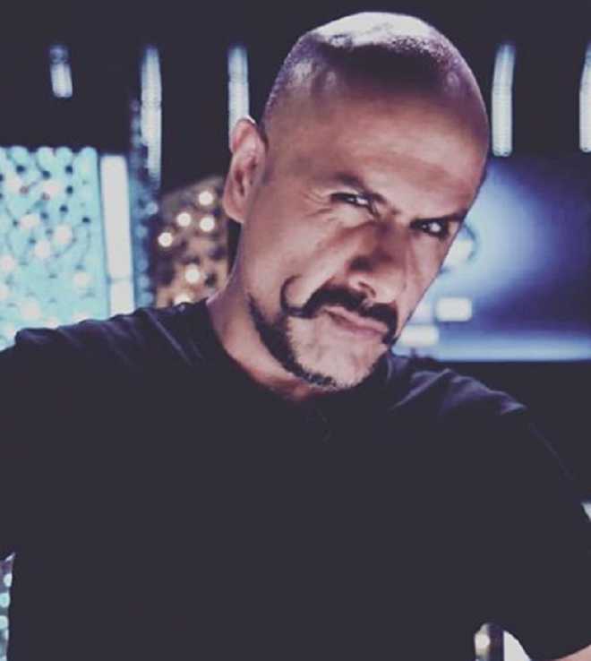 Vishal Dadlani's latest post selecting his funeral picture leaves netizens upset