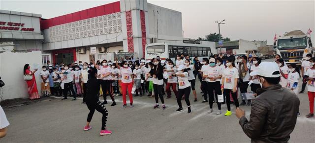 Alliance Air holds run for women to pay tribute to Covid warriors
