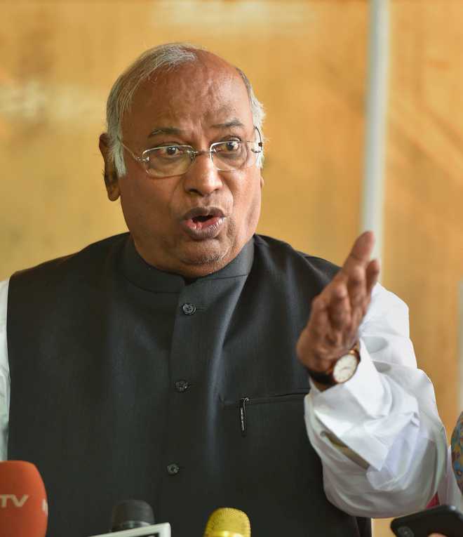What about Nehru, Kharge asks PM at India@75 meet