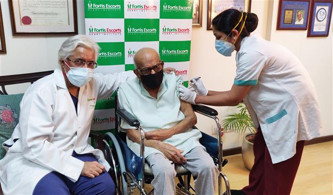 107-year-old man who was part of drafting panel of Constituent Assembly gets COVID vaccine shot