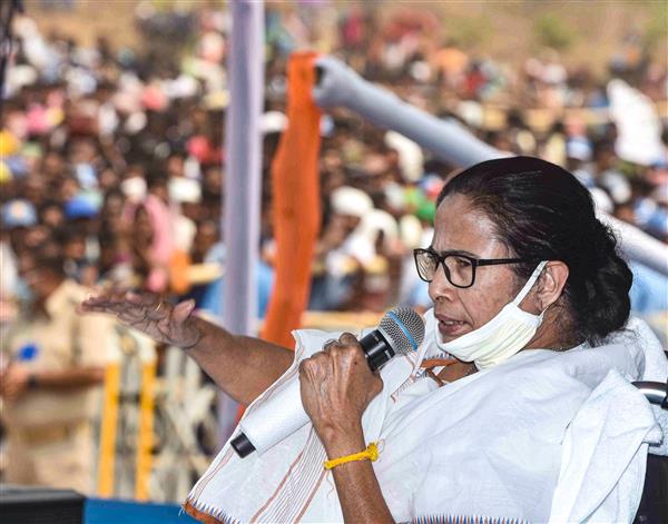 Mamata conducts massive roadshow in Nandigram