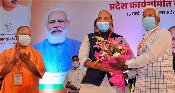 Rajnath Singh calls for dialogue on farmers’ issue