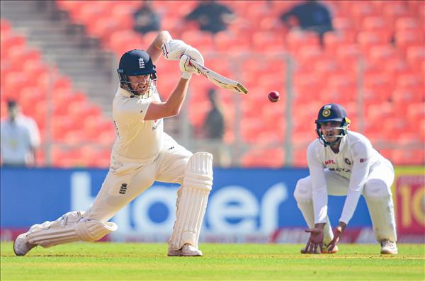 England batsmen are frankly not good enough in Indian conditions: Strauss