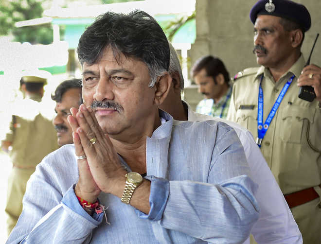 Kannada Kidnap Girl Sexy Videos - Sex scandal: Have not met woman in the purported video, says D K Shivakumar  : The Tribune India