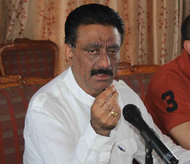 Revoke suspension of 5 Cong MLAs or face stir, says Kuldeep Rathore