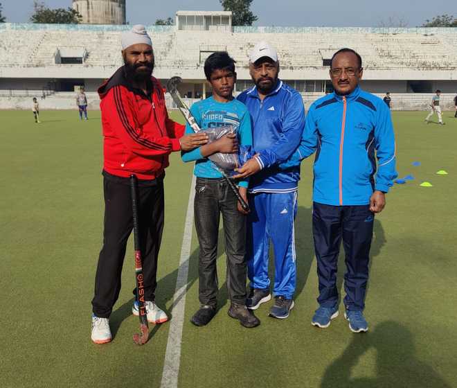 Disability no deterrent for this  passionate, budding hockey player