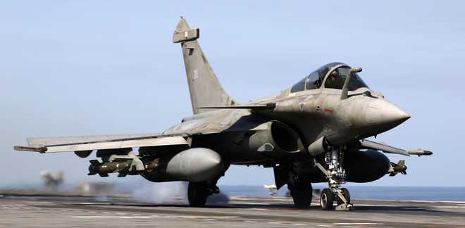 IAF Chief in France: Flags off four Rafale aircraft for India
