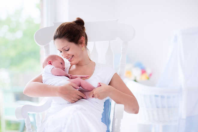Know how breastfeeding can prevent heart diseases in women