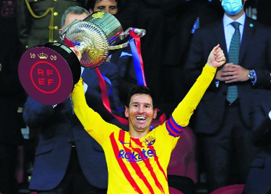 Messi leads Barcelona to Copa del Rey title