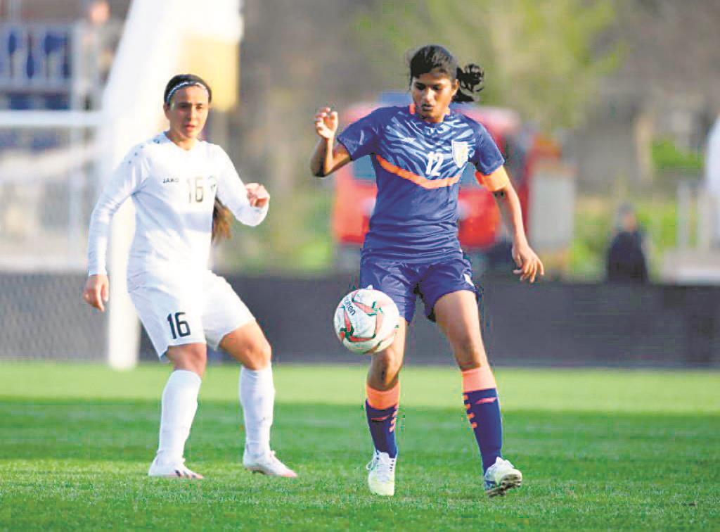India concede late goal in loss to Uzbeks