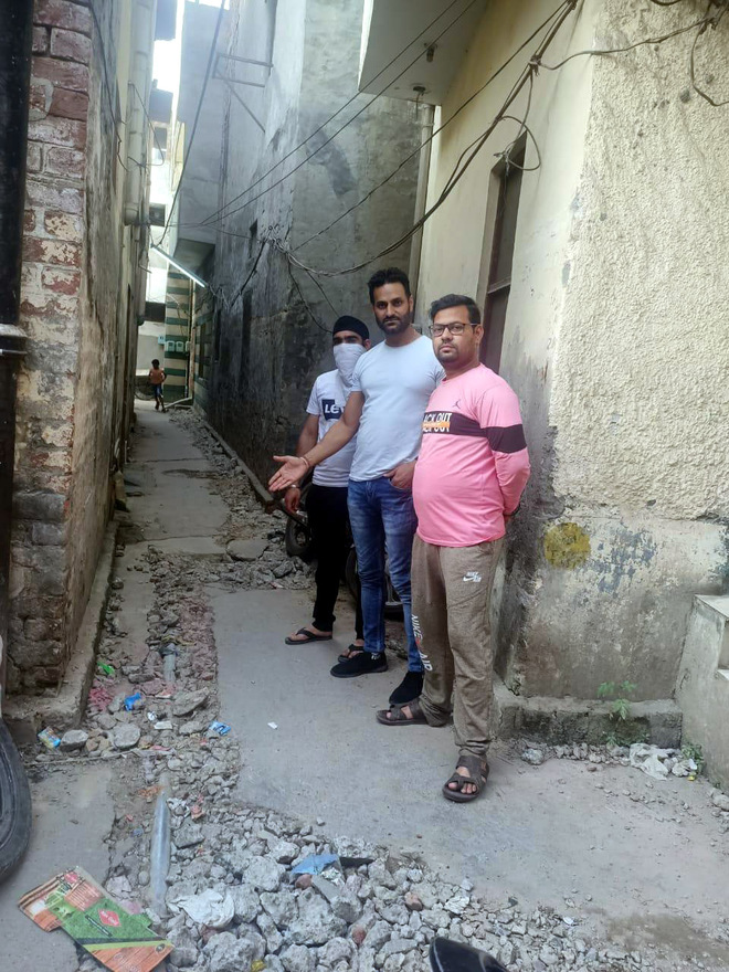 Mohalla Karar Khan, Jalandhar residents get clean water, but roads stay unrepaired