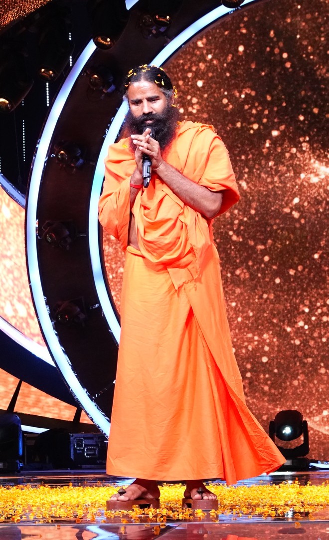 On the stage of Indian Idol, Baba Ramdev says he took sanyaas on Ramnavmi