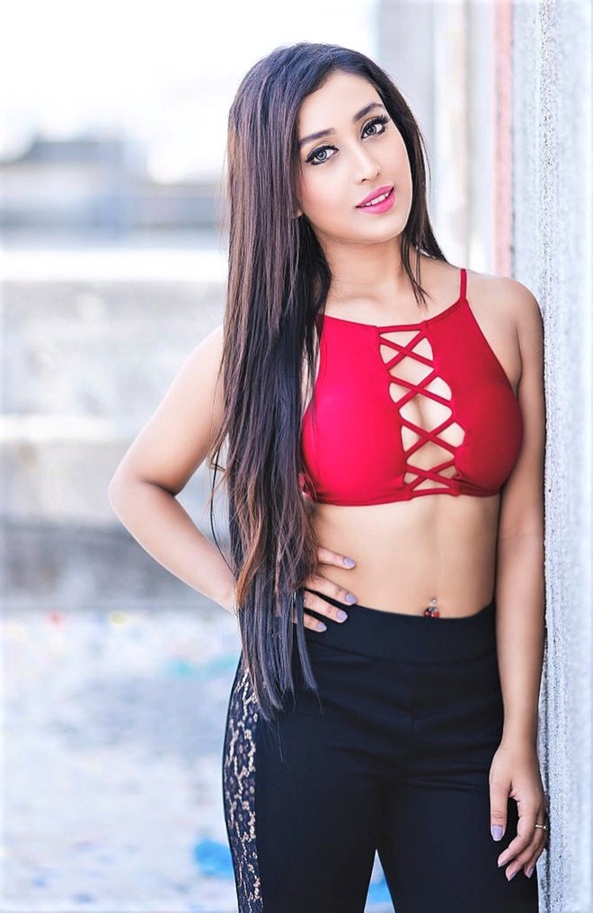 I live in the present, says actress Priyamvada Kant