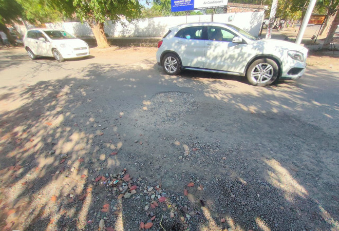 SBS Nagar roads in a shambles, residents fume