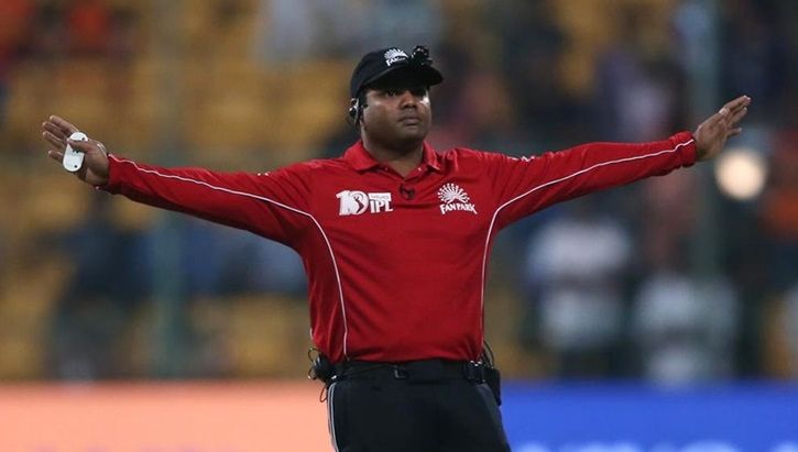 Umpire Nitin Menon leaves IPL after Covid hits home