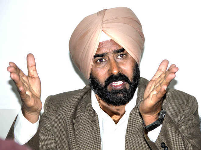Punjab Congress MLA Pargat Singh alleges threat call from CM's adviser for  raising voice on sacrilege, police firing cases
