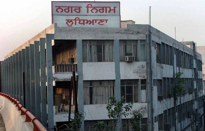 MTP finds 100 buildings being built without approval of plan in Ludhiana