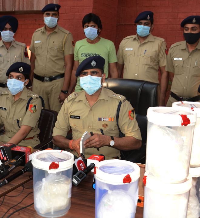 Chandigarh cops unearth int’l drug racket