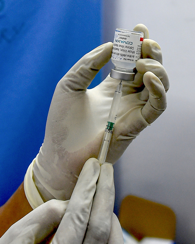 Can’t roll out 18+ vaccine drive today, say 13 states