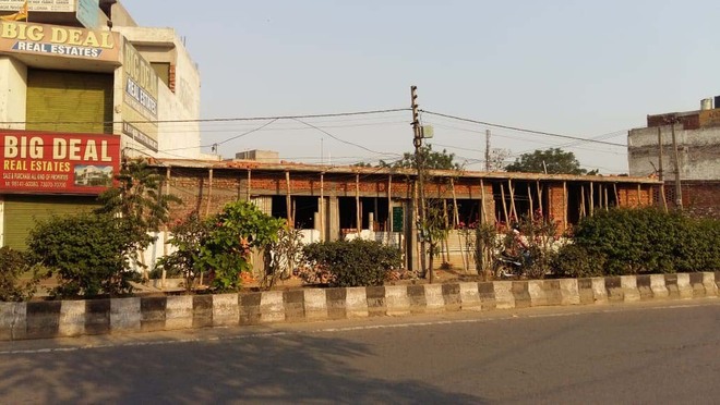 Illegal commercial buildings galore, Ludhiana MC unmoved