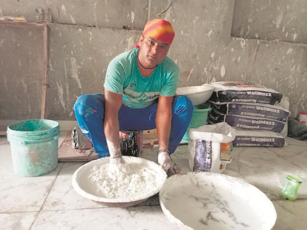 Folk artistes in Haryana turn labourers to make ends meet in lockdown