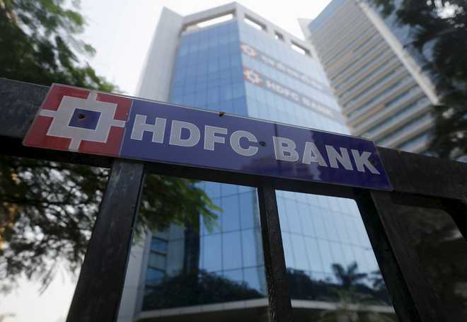 HDFC Bank's mobile app down, bank says 'looking on priority'