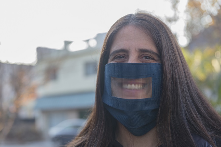 Transparent mask raises comprehension of speech by 10%