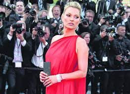 Kate Moss training to be a tattoo artist