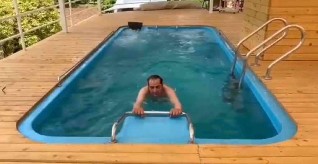 Dharmendra takes to water aerobics, yoga and light exercise; have a look