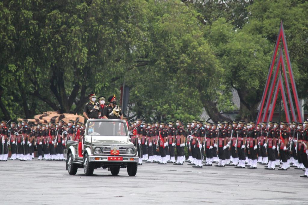 Commandant S Parade Held At Ima As Prelude To Final Passing Out Event