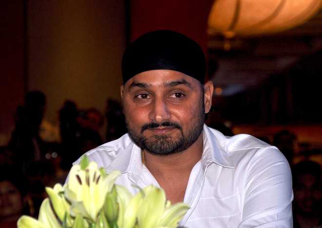 Harbhajan offers unconditional apology for Instagram post featuring Bhindranwale