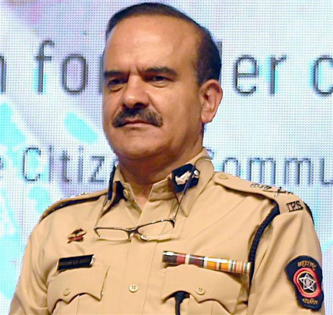 Shocking, you don’t have faith in police: SC to Mumbai ex-top cop