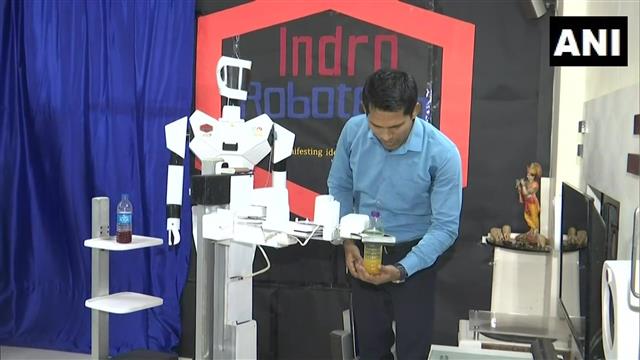 Mumbai innovator develops 3 robots to assist healthcare workers, patients amid COVID