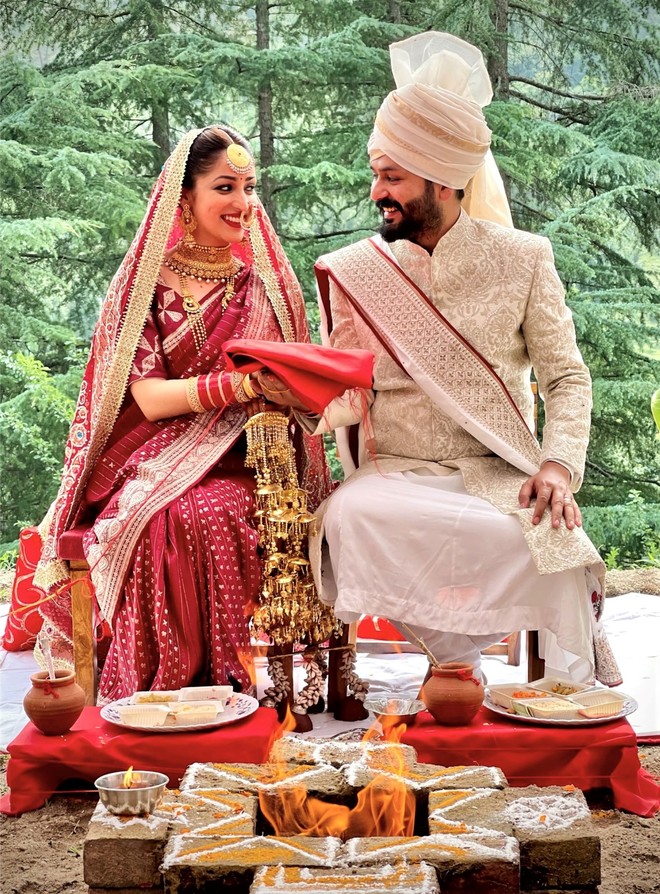Yami Gautam shares her new bride look