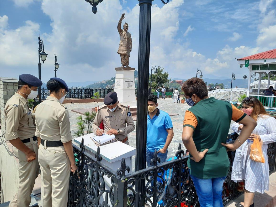 As Himachal Pradesh government opening its borders to outsiders without mandatory RT-PCR negative report, tourists rushed to Shimla. 